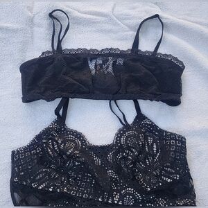 2 Ladies Victoria Secret Bras Sz Large Preowned